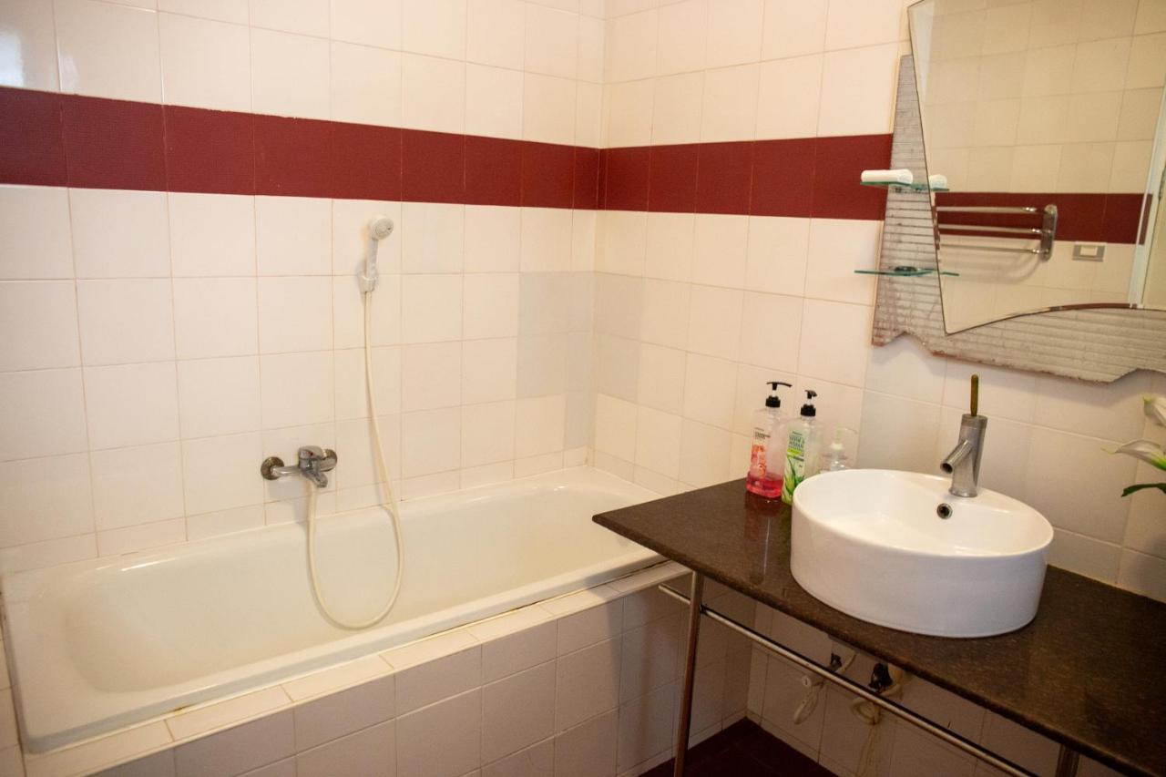 Seaview Hills Luxury Apartments & Rooms Dauis Eksteriør billede
